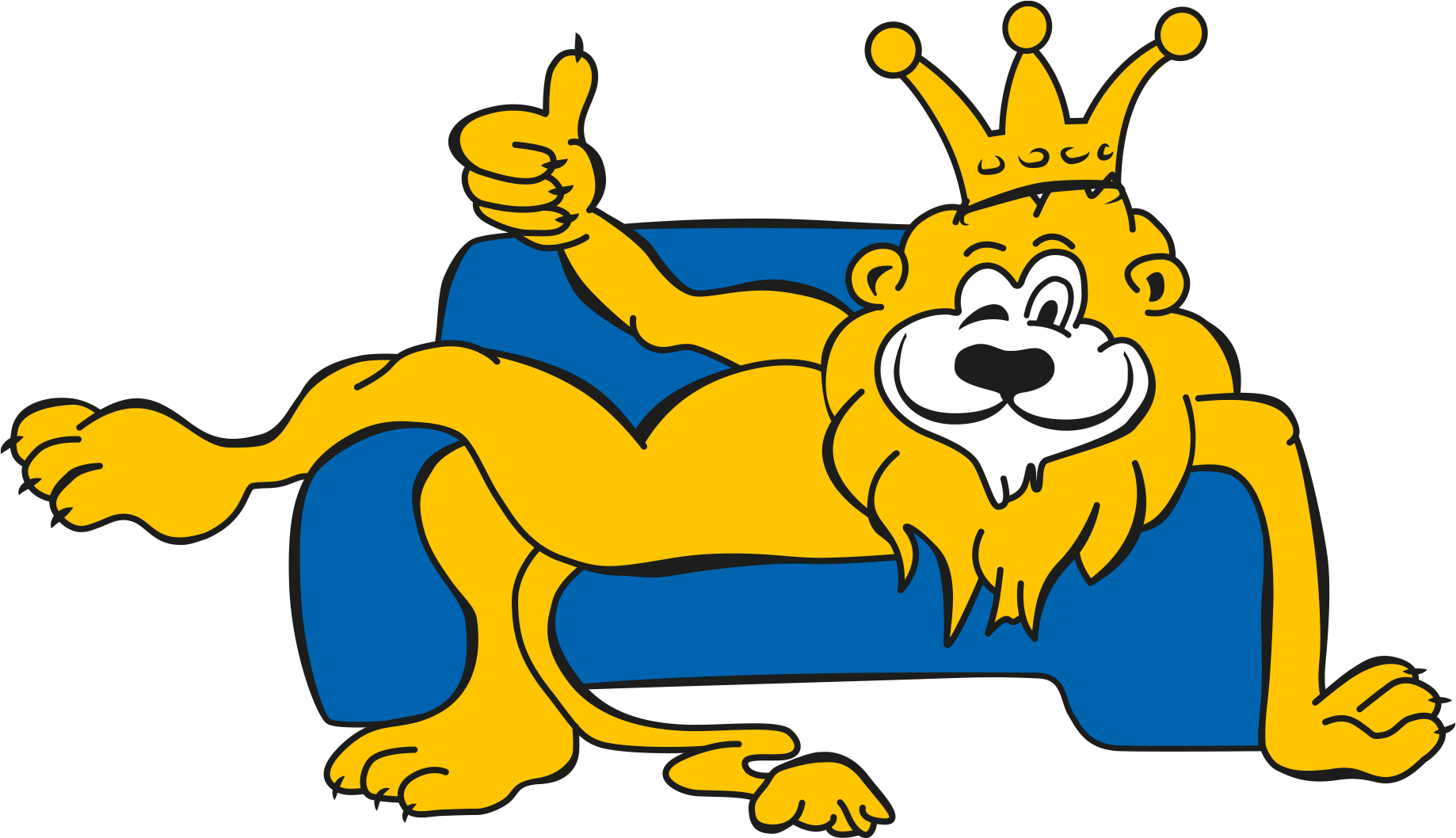 Cartoonhafte Darstellung eines gelben Löwen mit weißem Gesicht und schwarzer Nase, entspannt auf einem blauen Sofa liegend. Der Löwe trägt eine goldene Krone mit drei Spitzen und kleinen Kugeln darauf. Er zeigt ein freundliches Gesichtsausdruck mit einem zwinkernden Auge und gibt mit der rechten Pfote einen Daumen nach oben. Die linke Pfote liegt locker auf der Sofalehne, die Beine sind ausgestreckt. Die Pose wirkt lässig und zufrieden – das Gesamtbild vermittelt eine entspannte, positive Stimmung.