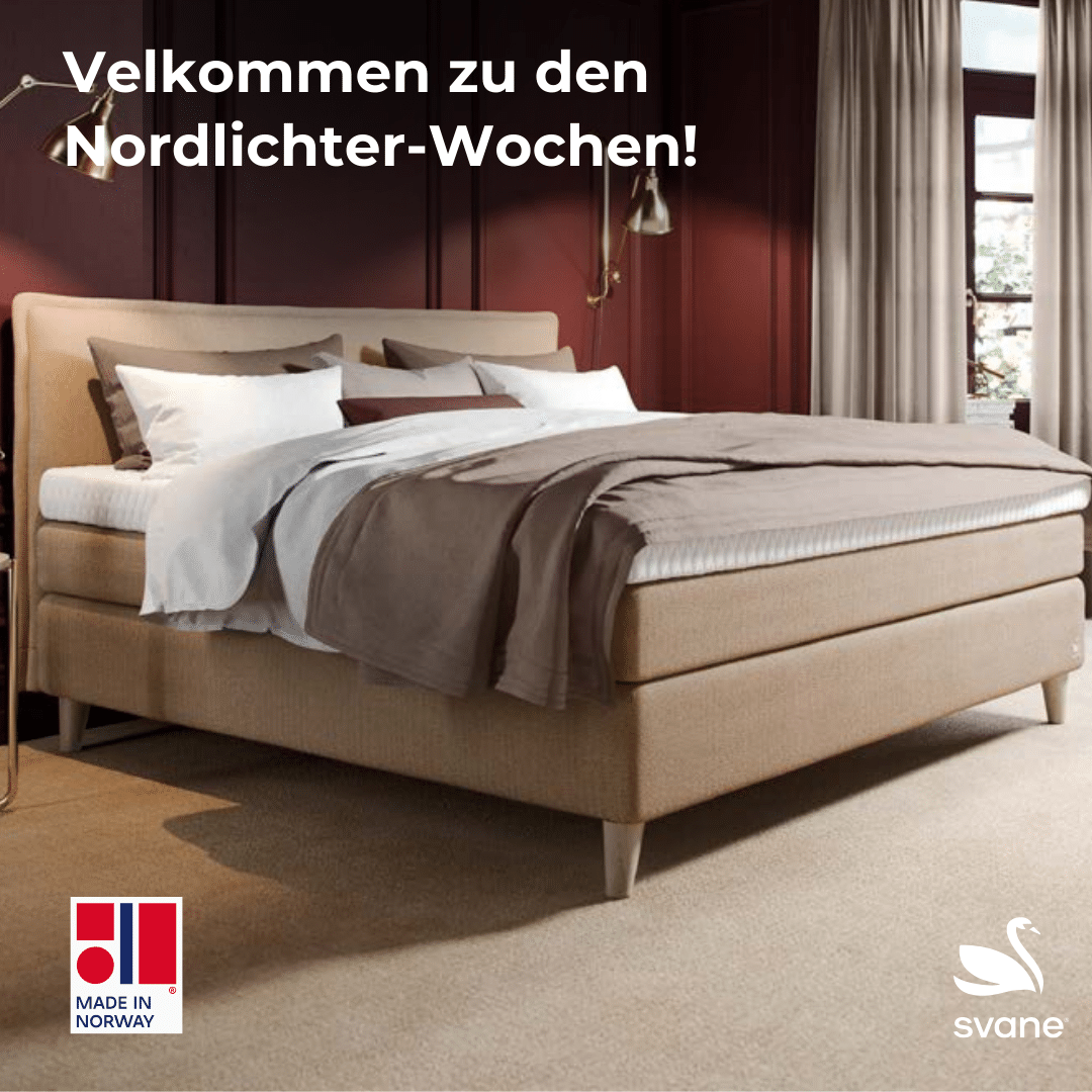 Hochwertiges Svane-Boxspringbett in einem elegant eingerichteten Schlafzimmer mit Text: „Velkommen zu den Nordlichter-Wochen!“. Darunter Hinweis auf IntelliGel® mit Symbolen für optimale Körperunterstützung, einzigartige Druckentlastung und beste Belüftung. Logos von Svane und „Made in Norway